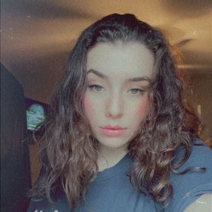 Meet your Posher, Kaitlyn